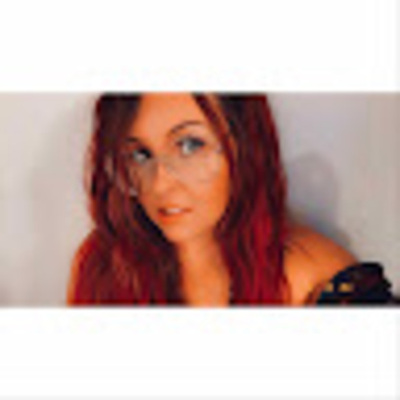 Meet your Posher, Sophie - Picture 1 of 1